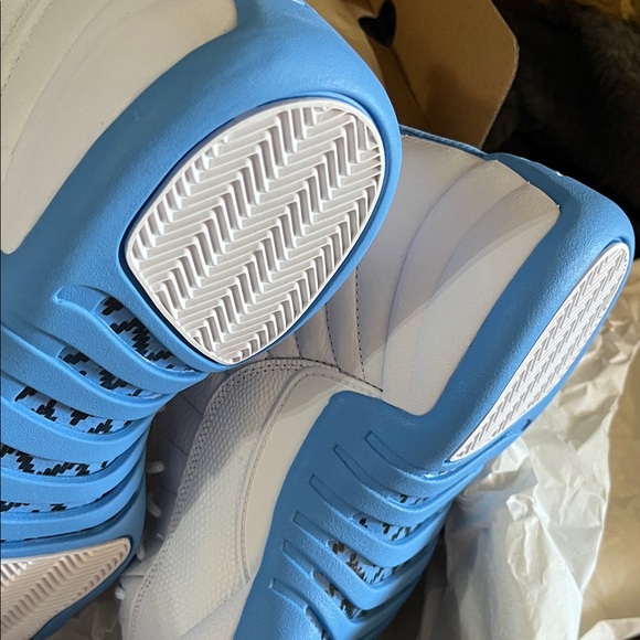 Jordan 12 Retro in White and Blue - Picture 13 of 14